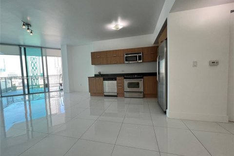 Condo in Miami, Florida, 1 bedroom  № 1848845 - photo 16