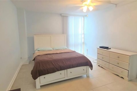 Copropriété à louer à Daytona Beach Shores, Floride: 2 chambres, 98.29 m2 № 2409826 - photo 9