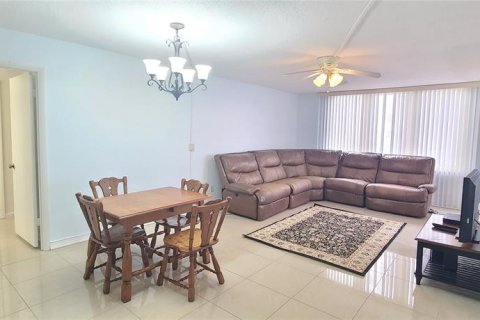 Copropriété à louer à Daytona Beach Shores, Floride: 2 chambres, 98.29 m2 № 2409826 - photo 7