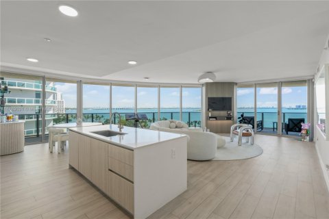 Снять в аренду кондоминиум в Майами, Флорида 3 спальни, 187.48м2, № 2002482 - фото 4