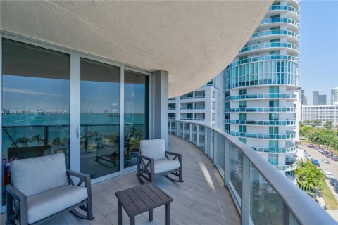 Снять в аренду кондоминиум в Майами, Флорида 3 спальни, 187.48м2, № 2002482 - фото 17