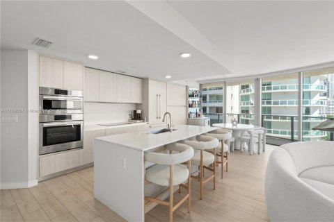 Снять в аренду кондоминиум в Майами, Флорида 3 спальни, 187.48м2, № 2002482 - фото 5