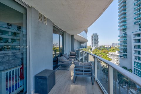 Снять в аренду кондоминиум в Майами, Флорида 3 спальни, 187.48м2, № 2002482 - фото 24