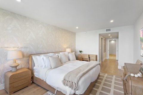 Купить кондоминиум в Ки-Бискейн, Флорида 3 спальни, 180.51м2, № 2064846 - фото 14