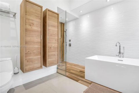 Villa ou maison à vendre à Pembroke Pines, Floride: 4 chambres, 222.41 m2 № 1989345 - photo 19