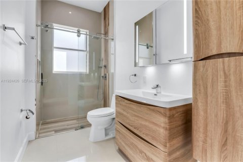 Villa ou maison à vendre à Pembroke Pines, Floride: 4 chambres, 222.41 m2 № 1989345 - photo 25