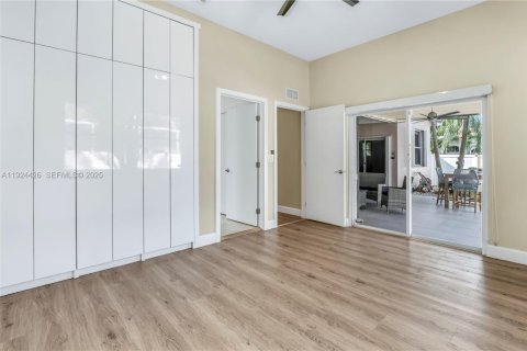 Villa ou maison à vendre à Pembroke Pines, Floride: 4 chambres, 222.41 m2 № 1989345 - photo 28
