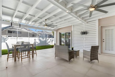 Villa ou maison à vendre à Pembroke Pines, Floride: 4 chambres, 222.41 m2 № 1989345 - photo 30