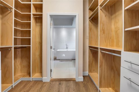 Villa ou maison à vendre à Pembroke Pines, Floride: 4 chambres, 222.41 m2 № 1989345 - photo 23