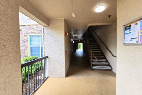 Copropriété à vendre à Davenport, Floride: 2 chambres, 105.35 m2 № 1765562 - photo 2