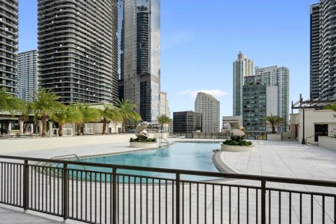 Condo in Miami, Florida, 2 bedrooms № 1991638 - photo 30