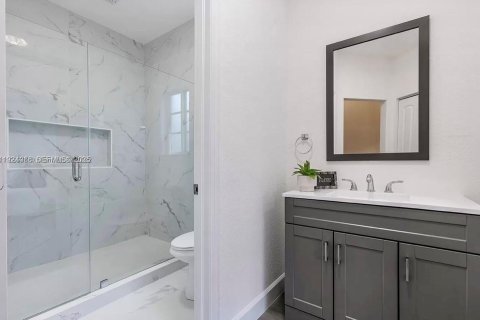 Купить виллу или дом в Хомстед, Флорида 4 спальни, 166.39м2, № 1982206 - фото 6