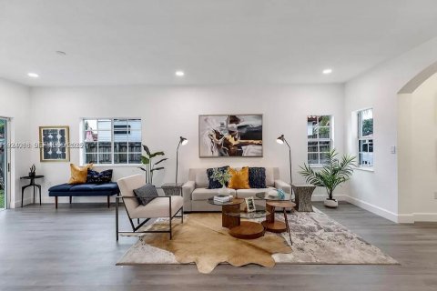 Купить виллу или дом в Хомстед, Флорида 4 спальни, 166.39м2, № 1982206 - фото 3