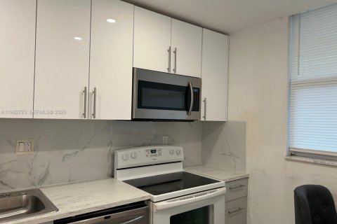 Copropriété à vendre à Lauderhill, Floride: 2 chambres, 102.19 m2 № 2049244 - photo 23