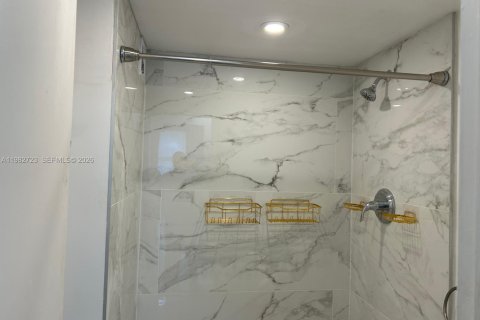 Copropriété à vendre à Lauderhill, Floride: 2 chambres, 102.19 m2 № 2049244 - photo 15