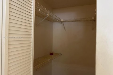 Copropriété à vendre à Lauderhill, Floride: 2 chambres, 102.19 m2 № 2049244 - photo 19