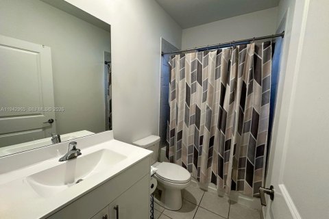 Villa ou maison à vendre à Miami, Floride: 3 chambres, 176.89 m2 № 1999291 - photo 6