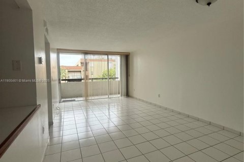 Copropriété à louer à Miami, Floride: 1 chambre, 81.1 m2 № 1952812 - photo 5