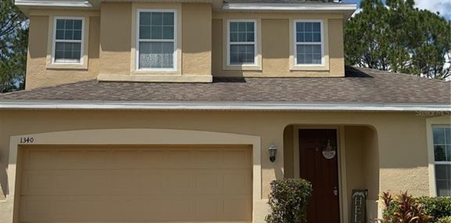 Casa en Eustis, Florida 4 dormitorios, 240.06 m2 № 1894324