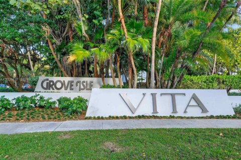 Condo in Miami, Florida, 2 bedrooms № 2088217 - photo 14