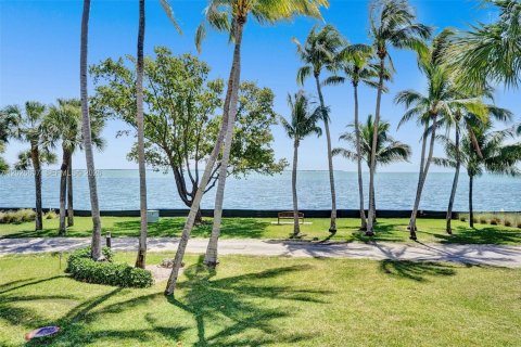 Condo in Miami, Florida, 2 bedrooms № 2088217 - photo 24