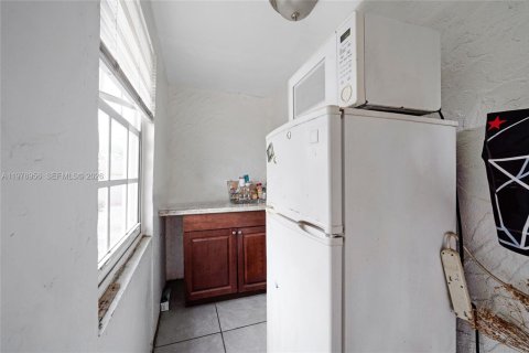 Купить виллу или дом в Норт-Майами, Флорида 3 спальни, 130.06м2, № 2080049 - фото 16