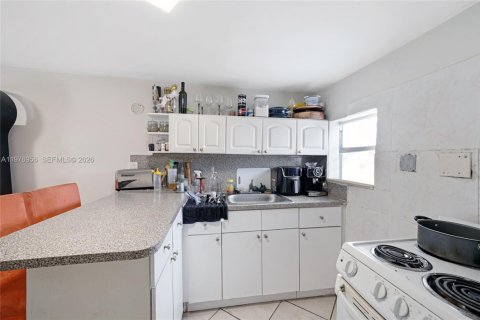 Купить виллу или дом в Норт-Майами, Флорида 3 спальни, 130.06м2, № 2080049 - фото 4
