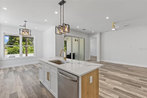 Casa en venta en Venice, Florida, 3 dormitorios, 156.17 m2 № 1761057 - foto 10