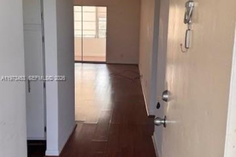 Купить кондоминиум в Бойнтон-Бич, Флорида 2 спальни, 89.19м2, № 2051383 - фото 6