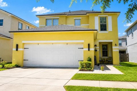 Casa en Gibsonton, Florida 5 dormitorios, 252.79 m2 № 2380966