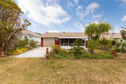 House in Flagler Beach, Florida 2 bedrooms, 90.86 sq.m. № 1559235 - photo 2