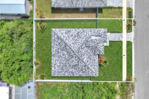 Купить виллу или дом в Хомстед, Флорида 4 спальни, 193.61м2, № 1958154 - фото 5