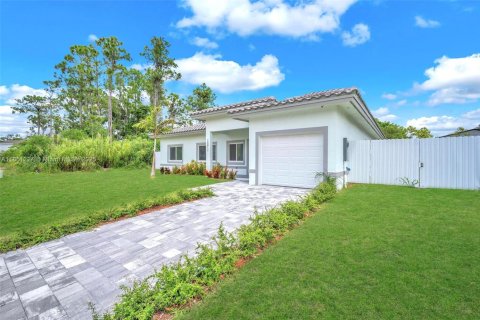 Купить виллу или дом в Хомстед, Флорида 4 спальни, 193.61м2, № 1958154 - фото 3