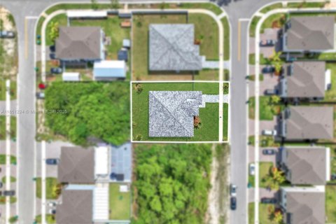 Купить виллу или дом в Хомстед, Флорида 4 спальни, 193.61м2, № 1958154 - фото 30