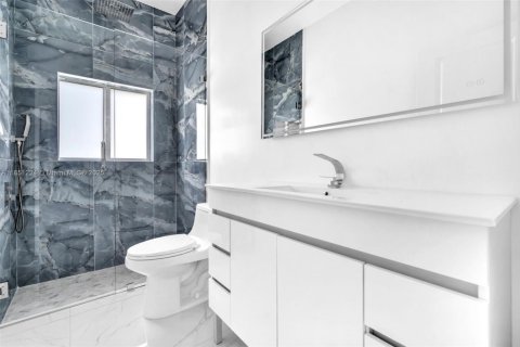 Купить виллу или дом в Хомстед, Флорида 4 спальни, 193.61м2, № 1958154 - фото 25