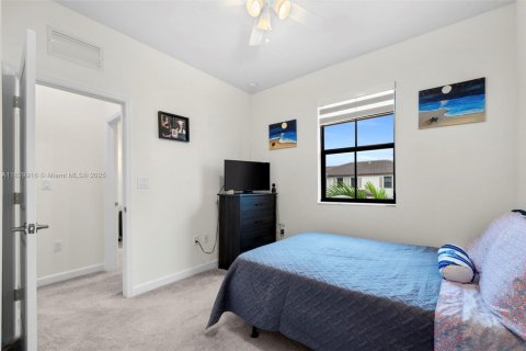 Townhouse in Homestead, Florida 3 bedrooms, 137.77 sq.m. № 1805986 - photo 21