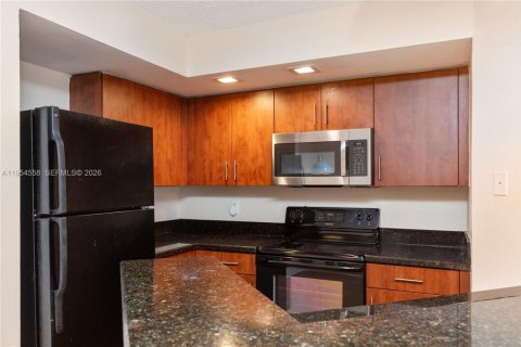 Copropriété à vendre à Sunrise, Floride: 2 chambres, 98.94 m2 № 2008435 - photo 17