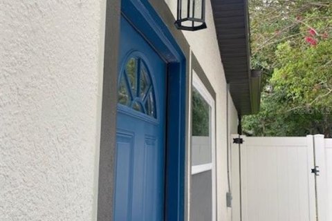 Villa ou maison à louer à Kissimmee, Floride: 1 chambre, 32.52 m2 № 2109641 - photo 3