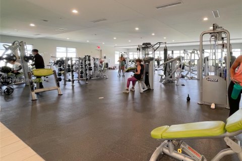 Condo in Doral, Florida, 2 bedrooms  № 2043019 - photo 14