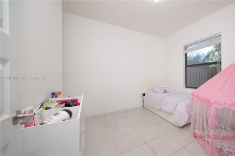 Condo in Doral, Florida, 2 bedrooms  № 2043019 - photo 8