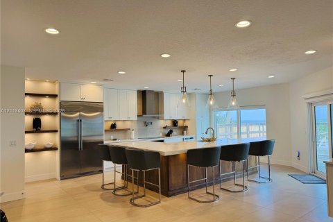 Villa ou maison à vendre à Melbourne Beach, Floride: 4 chambres, 316.8 m2 № 2433897 - photo 4