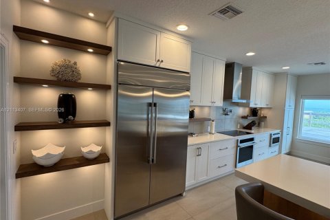 Villa ou maison à vendre à Melbourne Beach, Floride: 4 chambres, 316.8 m2 № 2433897 - photo 3