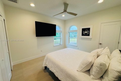 Villa ou maison à vendre à Melbourne Beach, Floride: 4 chambres, 316.8 m2 № 2433897 - photo 11