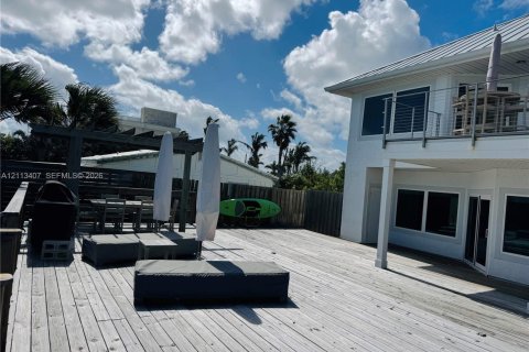 Villa ou maison à vendre à Melbourne Beach, Floride: 4 chambres, 316.8 m2 № 2433897 - photo 27