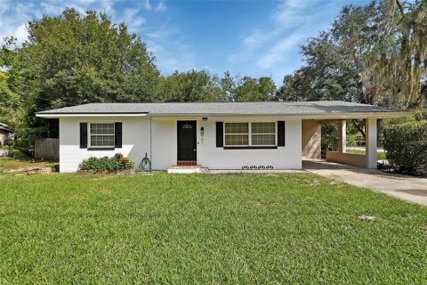 Villa ou maison à vendre à DeLand, Floride: 2 chambres, 120.96 m2 № 1914912 - photo 1