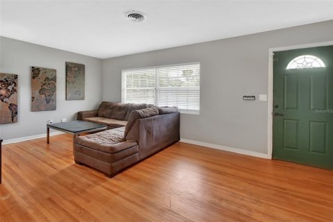 Villa ou maison à vendre à DeLand, Floride: 2 chambres, 120.96 m2 № 1914912 - photo 3