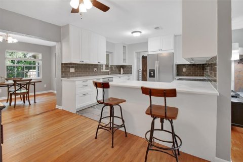 Villa ou maison à vendre à DeLand, Floride: 2 chambres, 120.96 m2 № 1914912 - photo 6