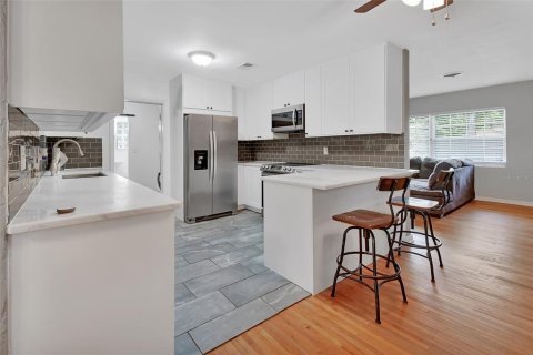 Villa ou maison à vendre à DeLand, Floride: 2 chambres, 120.96 m2 № 1914912 - photo 8
