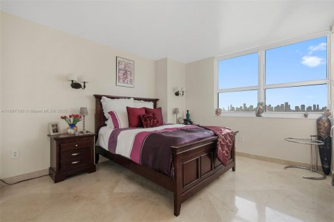 Condominio en venta en Miami Beach, Florida, 3 dormitorios, 127.46 m2 № 1948733 - foto 10
