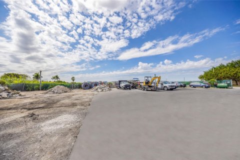 Immobilier commercial à vendre à Kendall, Floride № 1985449 - photo 5